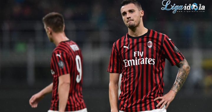 Suporter AC Milan Mulai Kehilangan Kesabaran