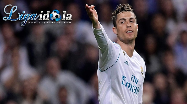 Presiden Real Madrid Sebut Ronaldo Gila! Jose Mourinho Idiot